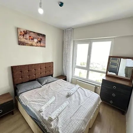 شقة غرفة وصالة مع اطلالة رائعة 166 One-bedroom With A Wonderful View Istambul