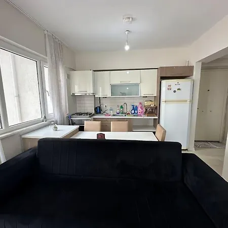 شقة غرفة وصالة مع اطلالة رائعة 166 One-bedroom With A Wonderful View *